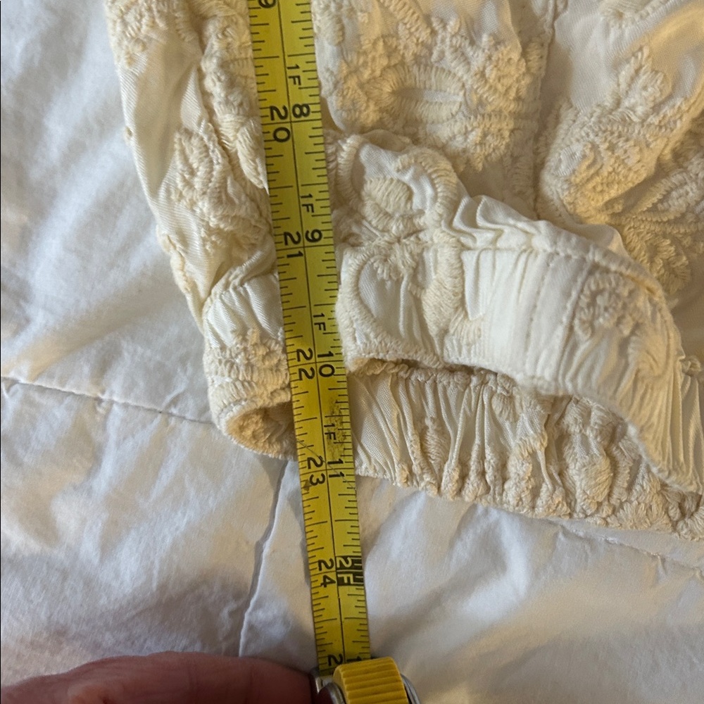 Johnny Was Cream  Joggers - Picture 5 of 6